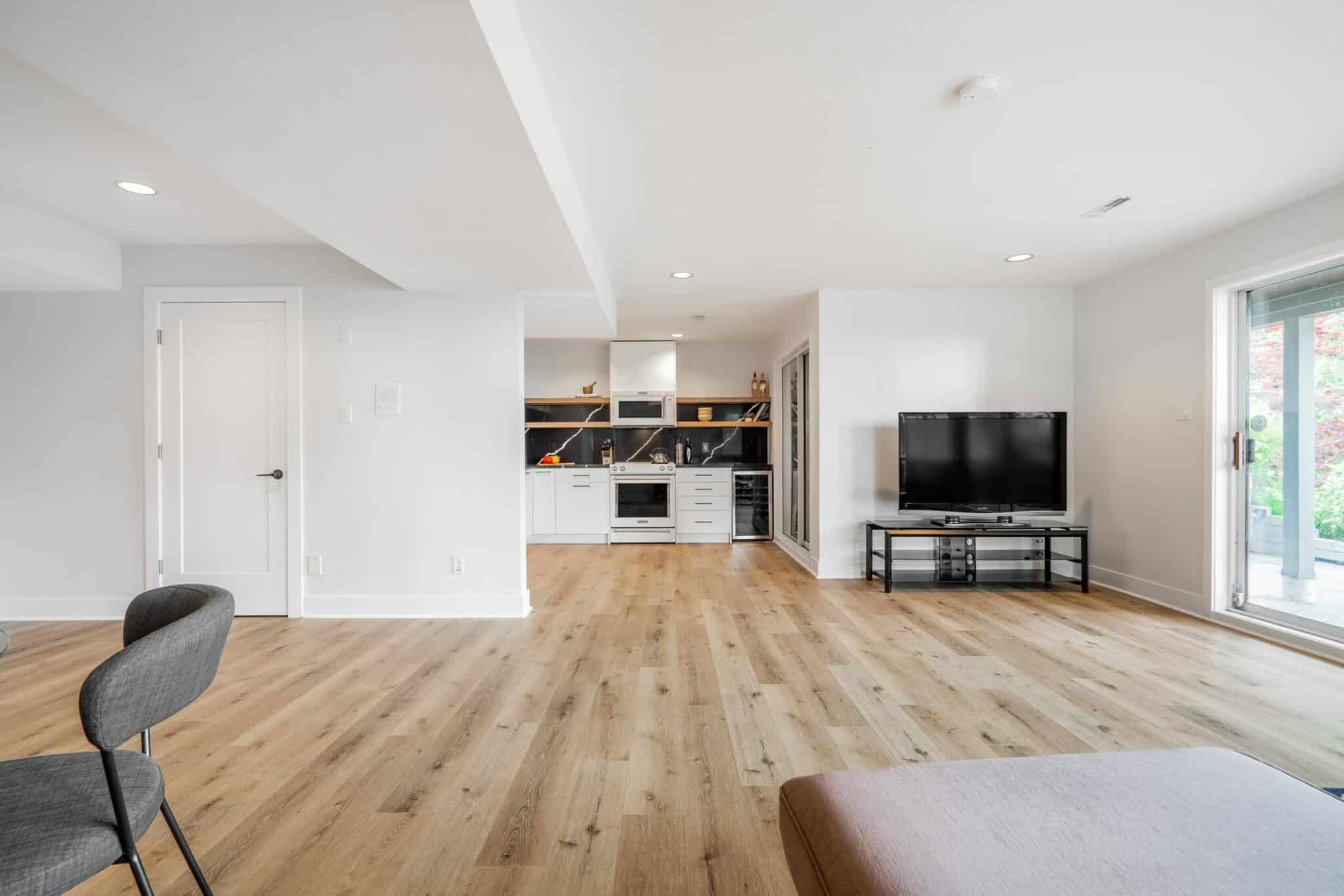 basement-renovation-modern-luxury-livingroom-kitchen-north-vancouver
