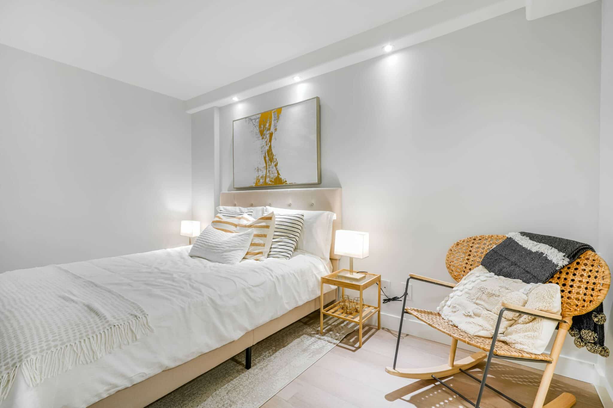 bedroom-renovation-light-staging-vancouver-downtown-design-build