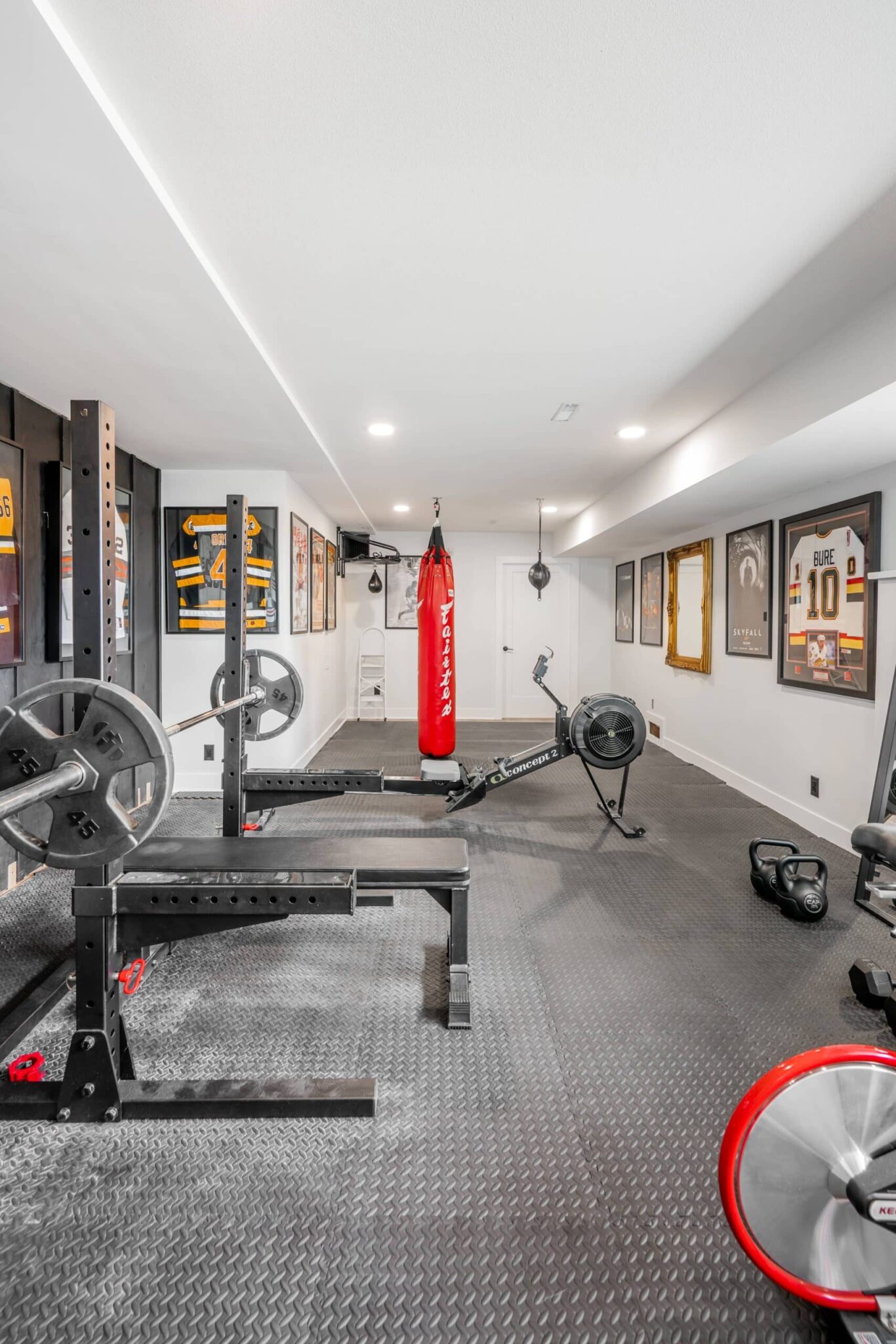 gym-home-north-vancouver-boxing-black-basement-renovation