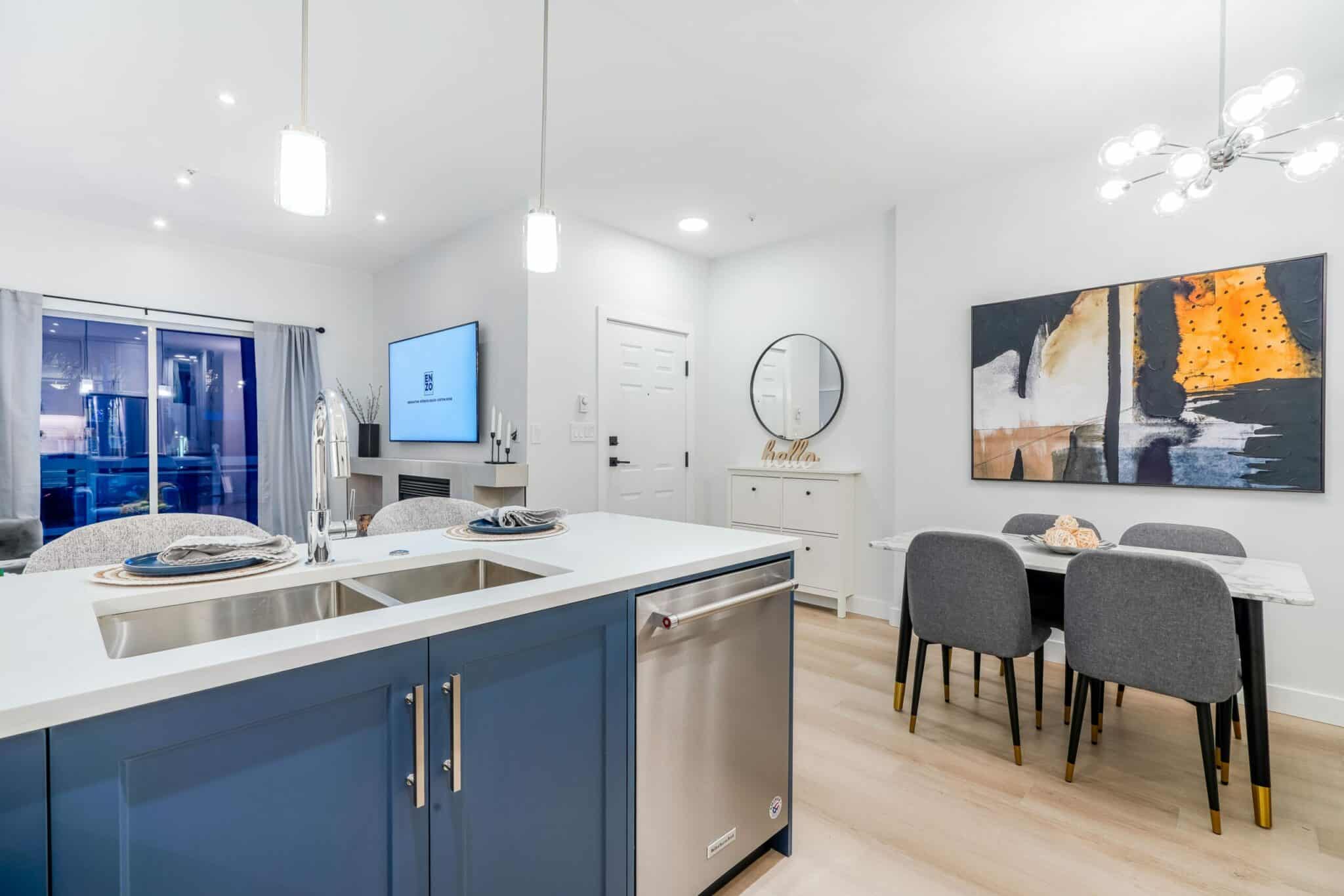 vancouver-renovation-kitchen-dining-room-navy-cabinet-stainless-steel