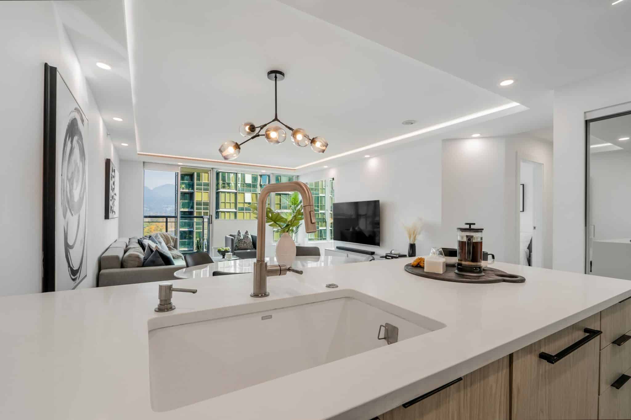 kitchen-living-room-renovation-interior-design-led-light-vancouver
