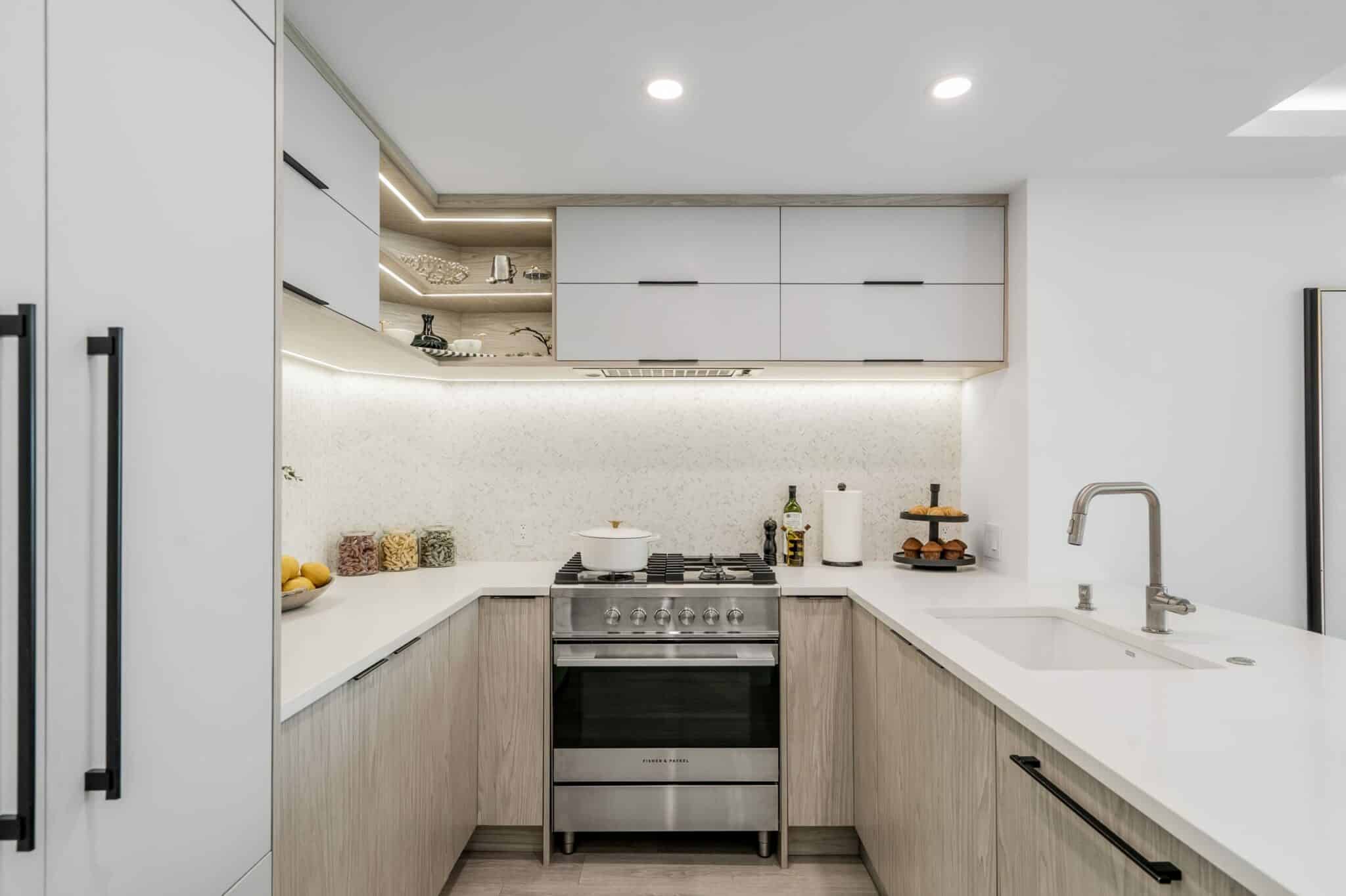 kitchen-renovation-led-light-modern-staging-vancouver-scandanavian