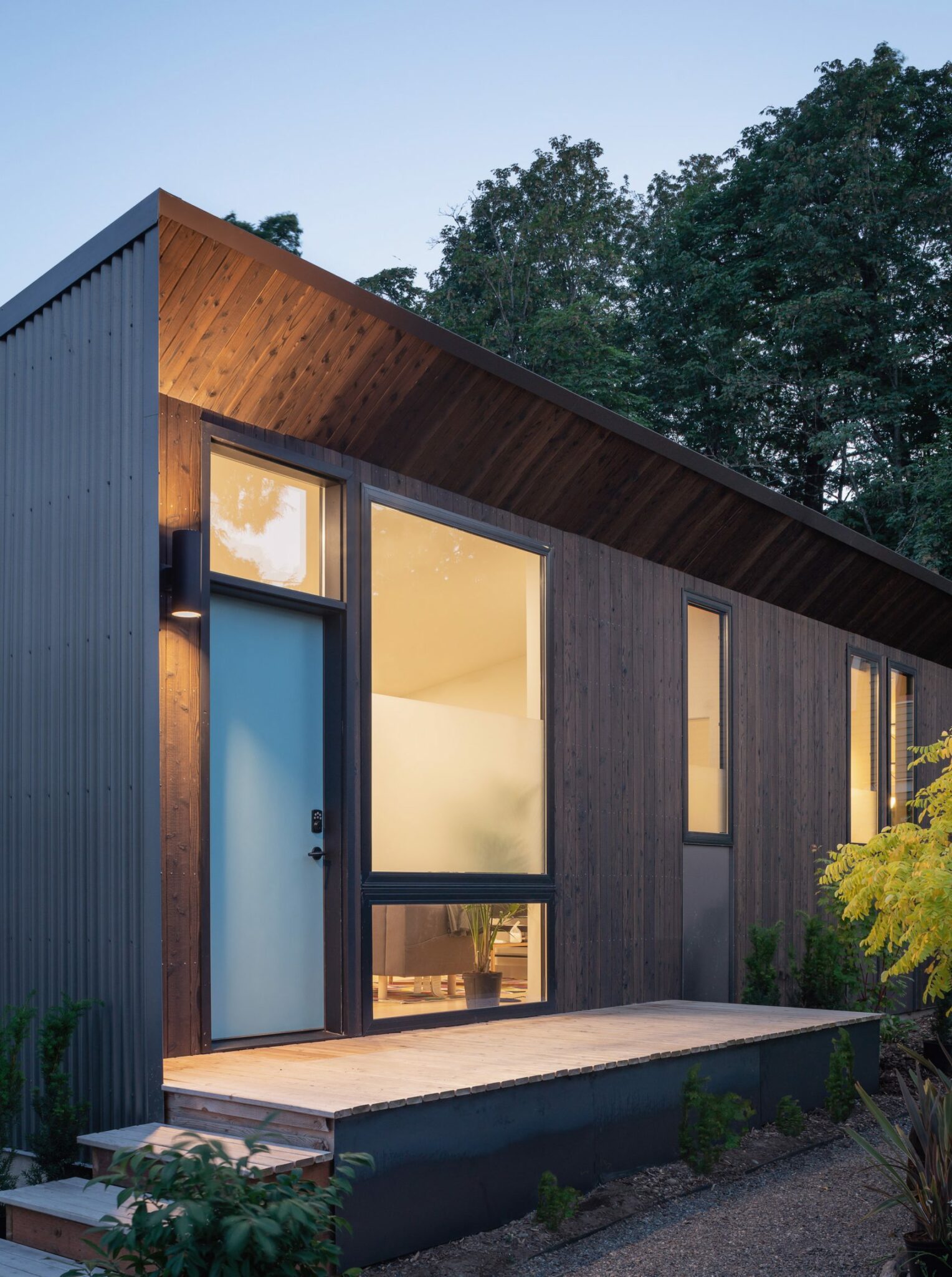 laneway-house-look-outdoors-vancouver