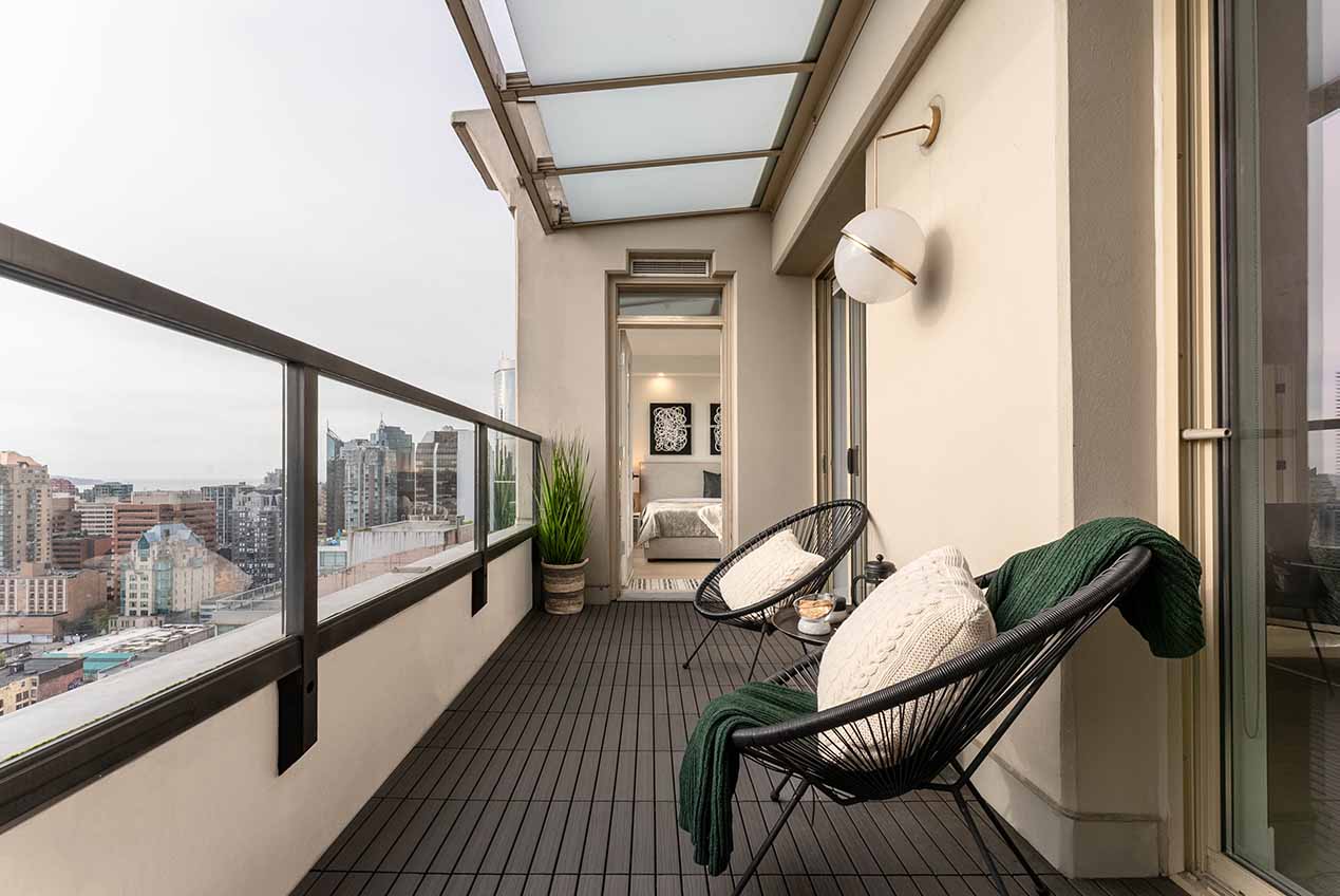 balcony-renovation-condo-downtown-vancouver-master-bedroom
