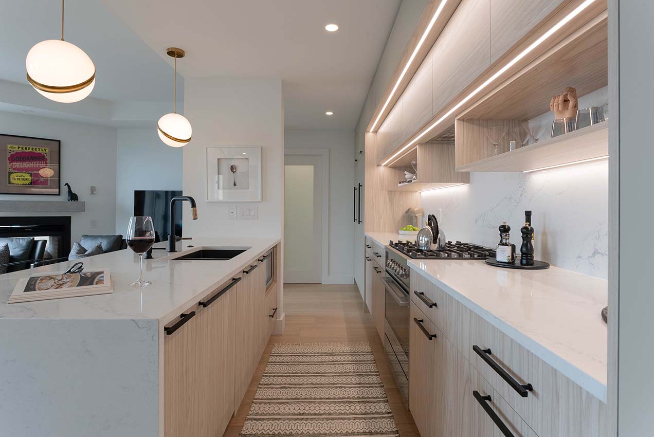 kitchen-renovation-vancouver-countertop-laminate-floor-under-cabinet-light